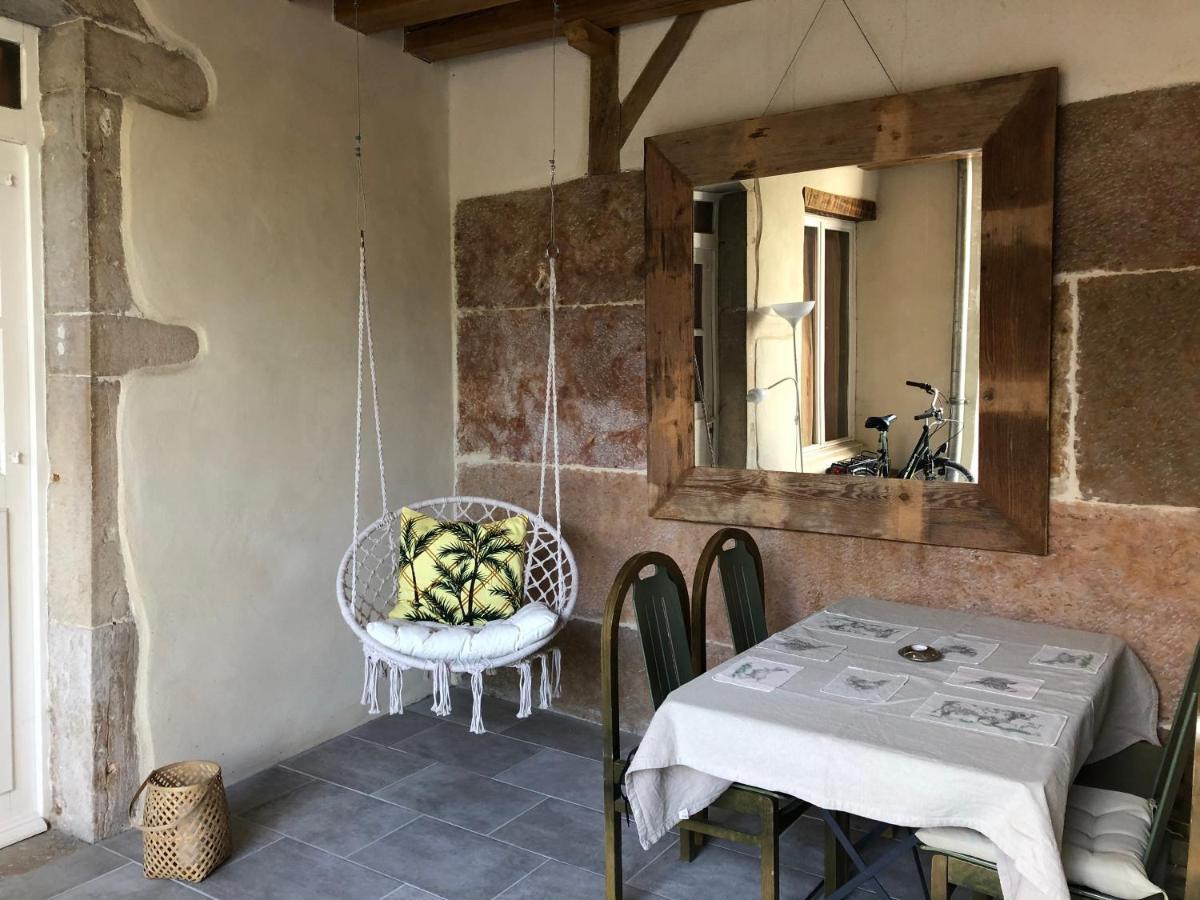 Bed and Breakfast Au Coeur De Nuits Exterior foto